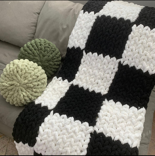 Black and White Checkered Chunky